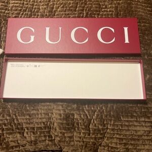 Gucci packaging